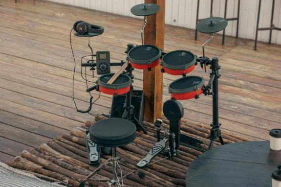 Đánh Giá Loa Kiểm Âm Trống E-Force Drum Monitor DA-200 (200W): Đỉnh Cao Dải Trầm